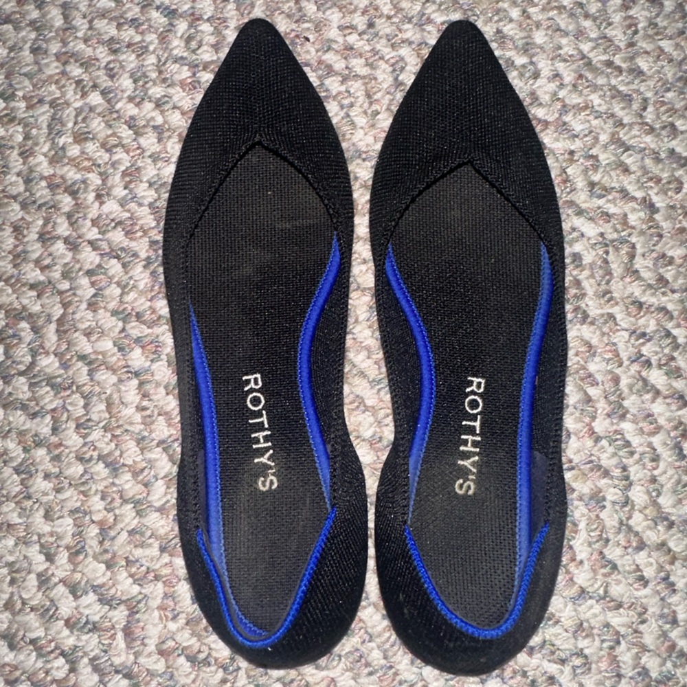 Rothy’s pointed flats